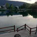 View Nyaraló
